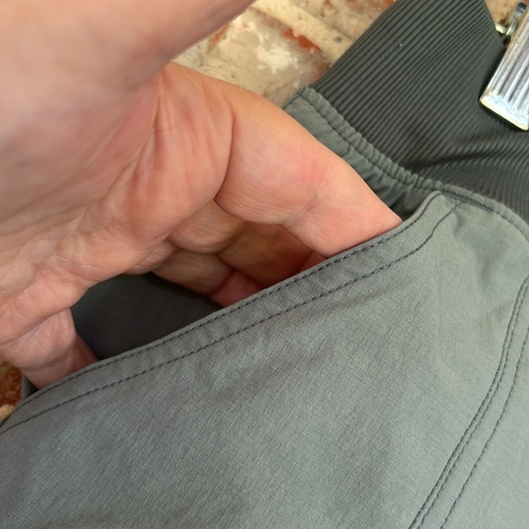 Eddie Bauer Women's  Olive Green Skort - Picture 2 of 9